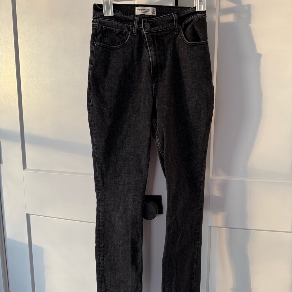 Abercrombie & Fitch Black 90s Slim Straight Ultra High Rise Curve Love Jeans